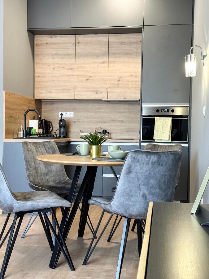 Linden Apartman 107 Glamour (Adults Only) Mosonmagyarovar Ngoại thất bức ảnh
