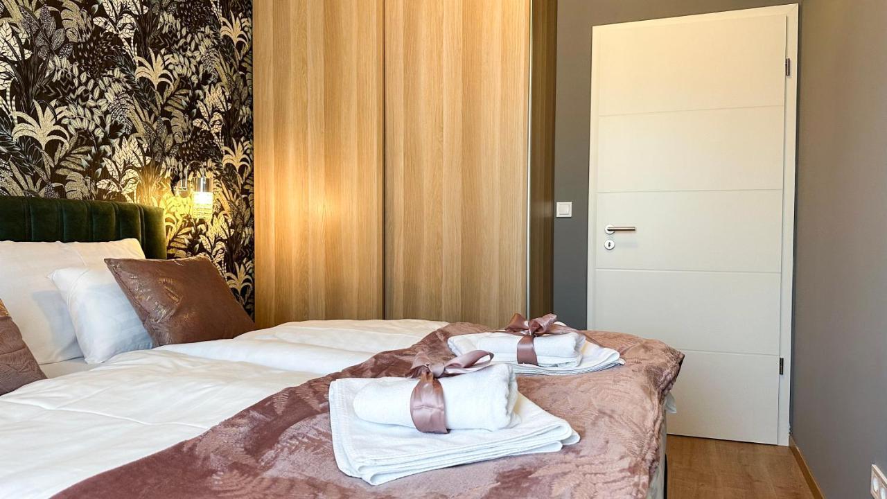 Linden Apartman 107 Glamour (Adults Only) Mosonmagyarovar Ngoại thất bức ảnh