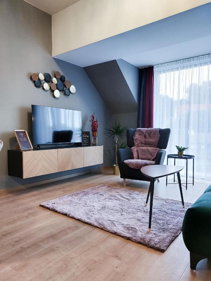 Linden Apartman 107 Glamour (Adults Only) Mosonmagyarovar Ngoại thất bức ảnh
