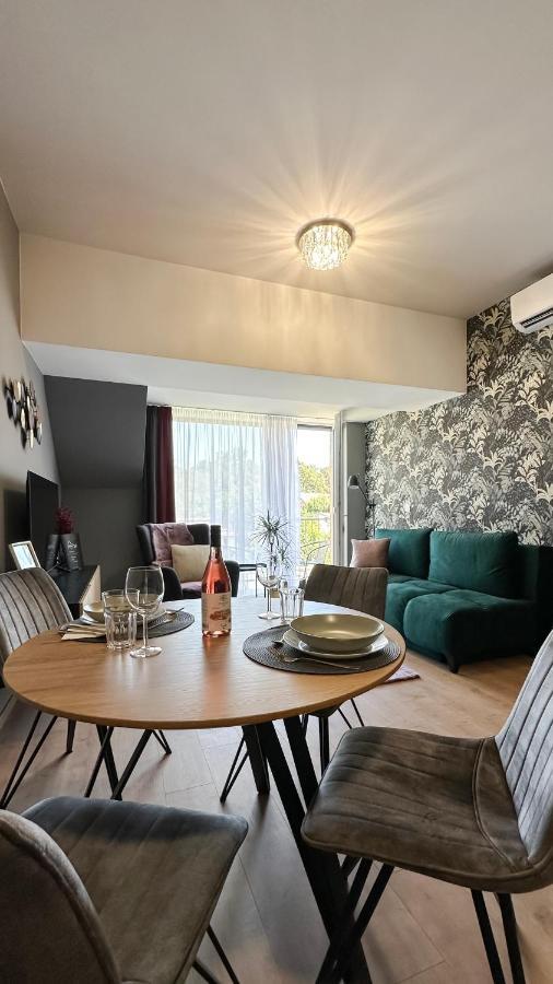 Linden Apartman 107 Glamour (Adults Only) Mosonmagyarovar Ngoại thất bức ảnh